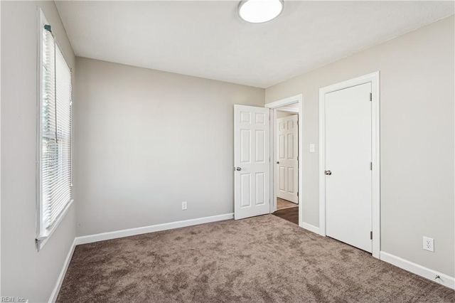 812 Winslow DR, Newport News, VA 23608