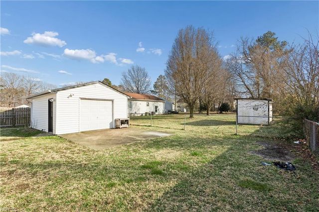 812 Winslow DR, Newport News, VA 23608