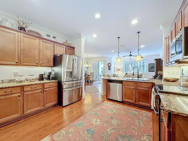 2032 Foxtail View Court, West Palm Beach, FL 33411