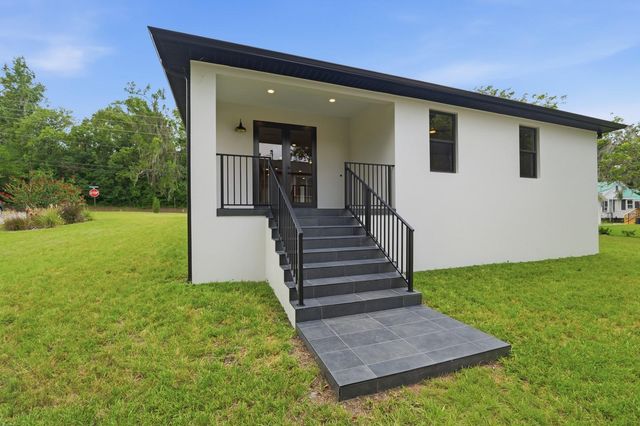 64 HIGHLAND STREET, Brooksville, FL 34601