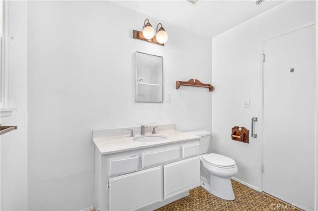 23032 Cohasset Street, West Hills, CA 91307