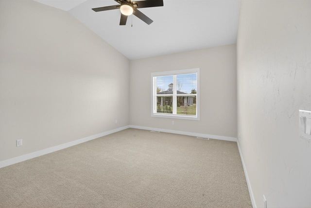 1386 LIGHTHOUSE VILLAGE ROAD, Fond Du Lac, WI 54937