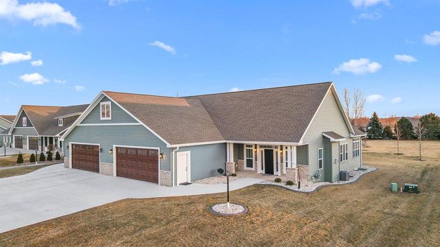 1386 LIGHTHOUSE VILLAGE ROAD, Fond Du Lac, WI 54937