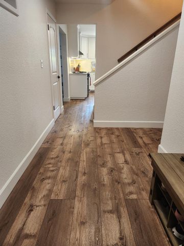 861 River Bluff Ct, Oakdale, CA 95361