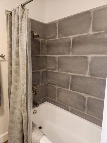 861 River Bluff Ct, Oakdale, CA 95361