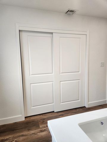 861 River Bluff Ct, Oakdale, CA 95361