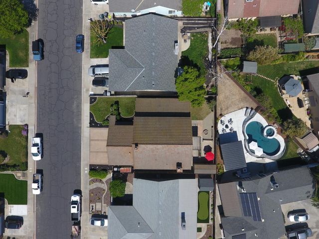 861 River Bluff Ct, Oakdale, CA 95361