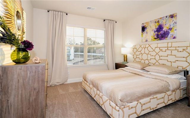 1376 Sunny Valley Lane, Braselton, GA 30517