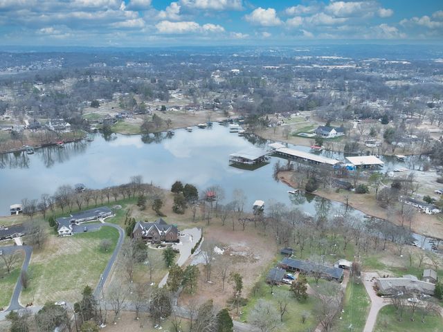220 Bluegrass Dr, Hendersonville, TN 37075