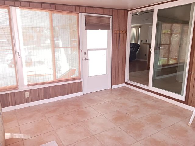 25624 MADISON STREET, Astatula, FL 34705