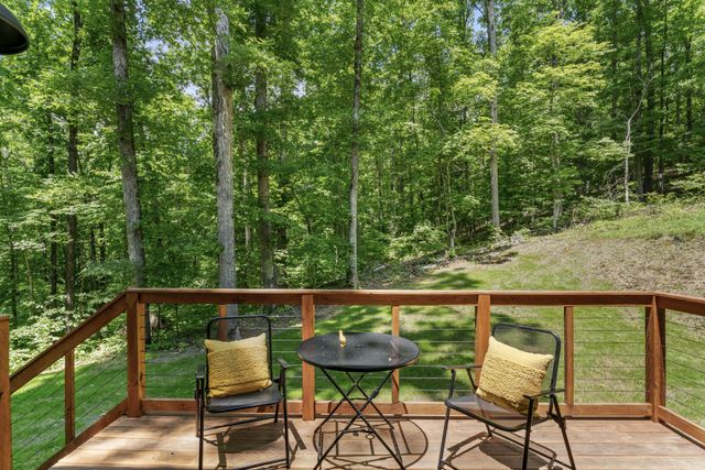 790 Puckett Hollow Rd, Centerville, TN 37033