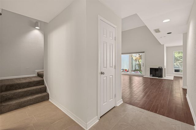 7655 S Braeswood Boulevard 47, Houston, TX 77071