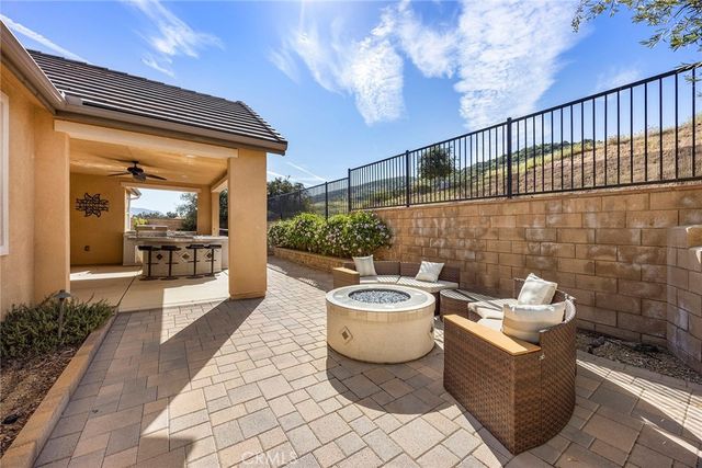 26261 Santiago Canyon, Corona, CA 92883