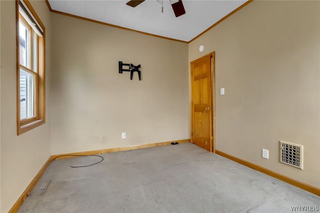 55 Mount Vernon Avenue, West Seneca, NY 14210
