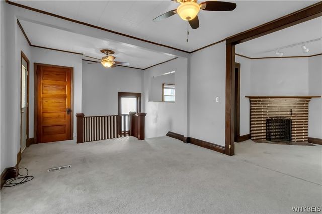 55 Mount Vernon Avenue, West Seneca, NY 14210