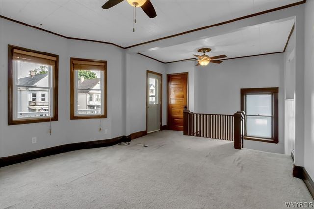 55 Mount Vernon Avenue, West Seneca, NY 14210