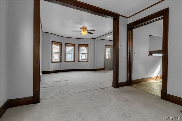 55 Mount Vernon Avenue, West Seneca, NY 14210