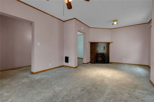 55 Mount Vernon Avenue, West Seneca, NY 14210