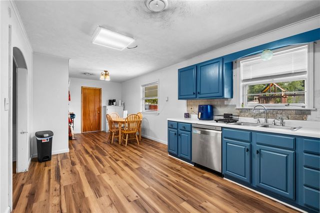 1906 Sisco Avenue, Springdale, AR 72762