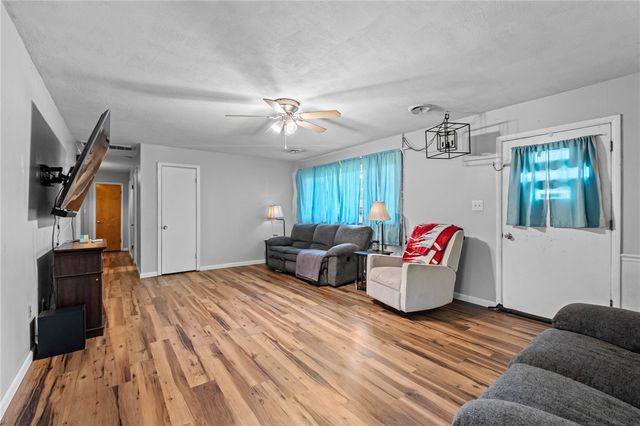 1906 Sisco Avenue, Springdale, AR 72762