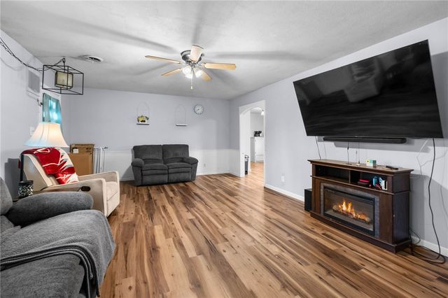 1906 Sisco Avenue, Springdale, AR 72762