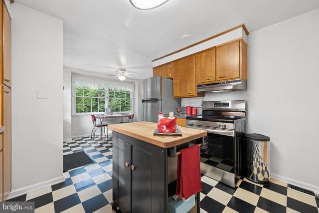 124 CHESTNUT AVE, Washington Grove, MD 20880