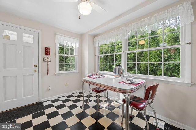 124 CHESTNUT AVE, Washington Grove, MD 20880