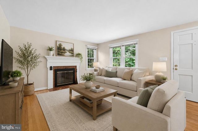 124 CHESTNUT AVE, Washington Grove, MD 20880