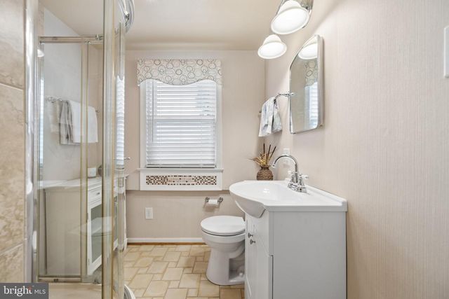 124 CHESTNUT AVE, Washington Grove, MD 20880