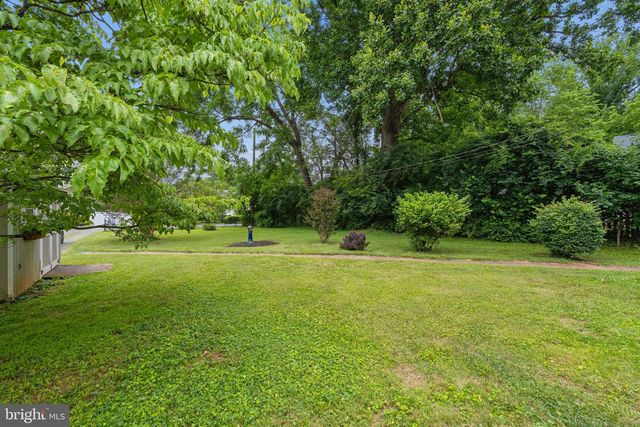 124 CHESTNUT AVE, Washington Grove, MD 20880