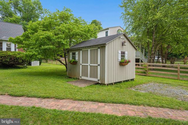 124 CHESTNUT AVE, Washington Grove, MD 20880