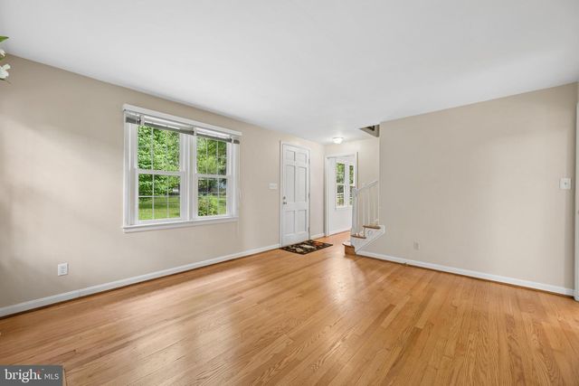 124 CHESTNUT AVE, Washington Grove, MD 20880