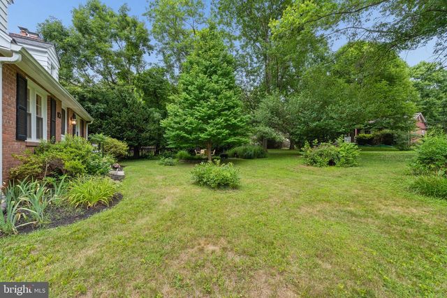 124 CHESTNUT AVE, Washington Grove, MD 20880