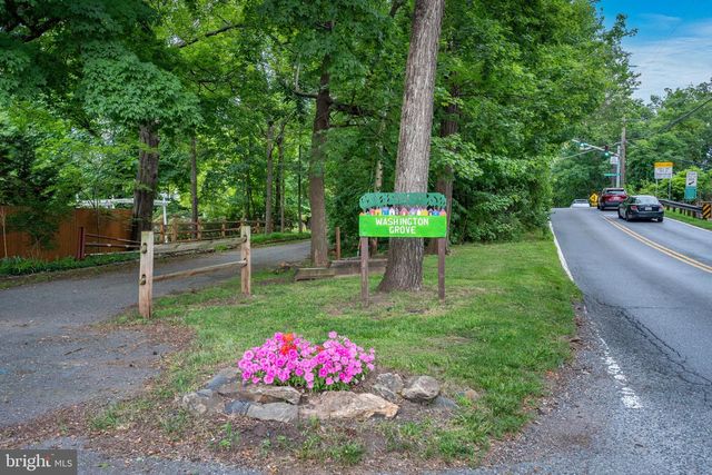 124 CHESTNUT AVE, Washington Grove, MD 20880