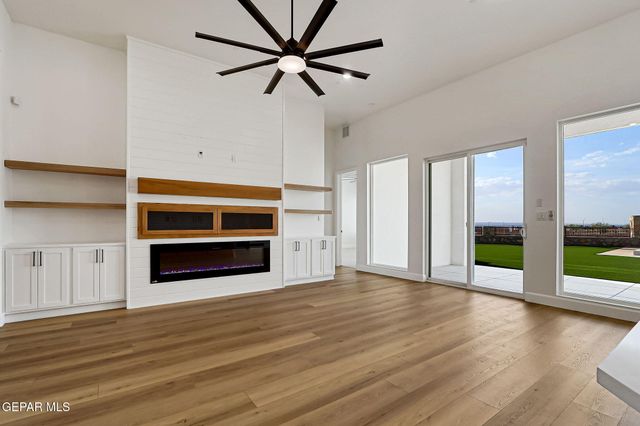 7437 CAVESON Road, El Paso, TX 79911