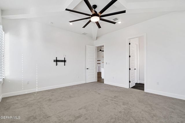 7437 CAVESON Road, El Paso, TX 79911