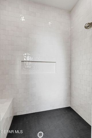 7437 CAVESON Road, El Paso, TX 79911