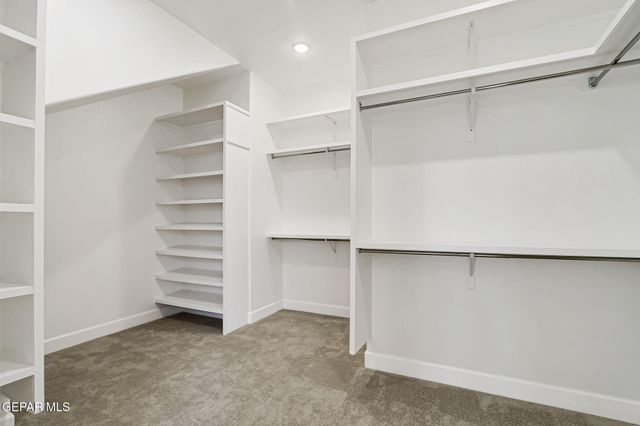 7437 CAVESON Road, El Paso, TX 79911