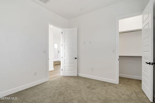 7437 CAVESON Road, El Paso, TX 79911