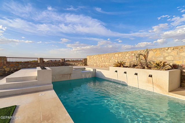 7437 CAVESON Road, El Paso, TX 79911