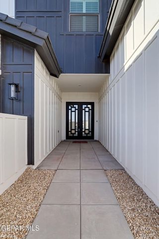 7437 CAVESON Road, El Paso, TX 79911