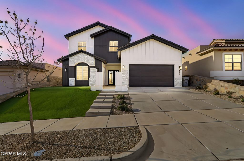 7437 CAVESON Road, El Paso, TX 79911