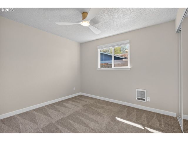 5820 Sw 187TH Pl, Beaverton, OR 97078