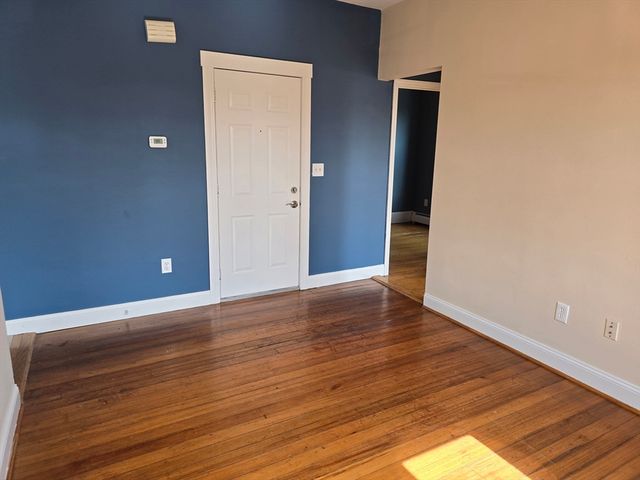 9-11 Bismarck St 3, Boston, MA 02130