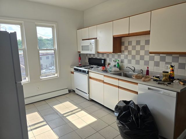 9-11 Bismarck St 3, Boston, MA 02130