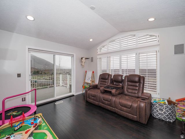 10193 S MAJESTIC CANYON RD, Sandy, UT 84092