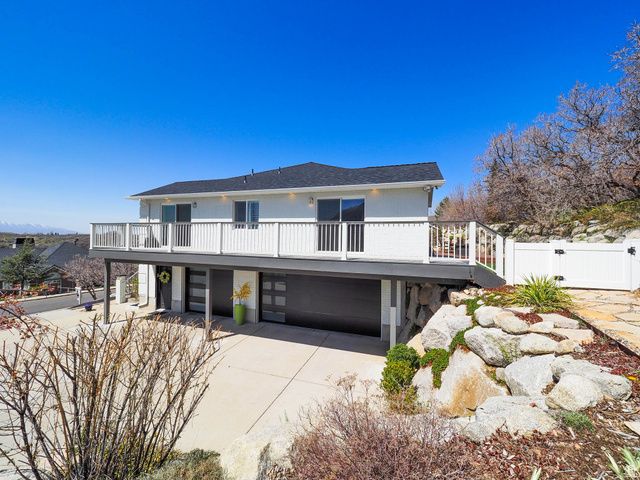 10193 S MAJESTIC CANYON RD, Sandy, UT 84092