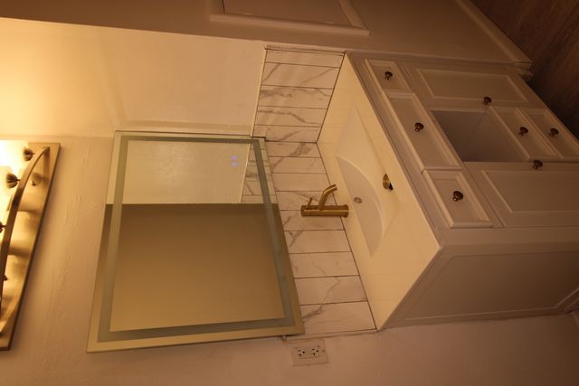 915 Hoban Avenue, Rockford, IL 61101