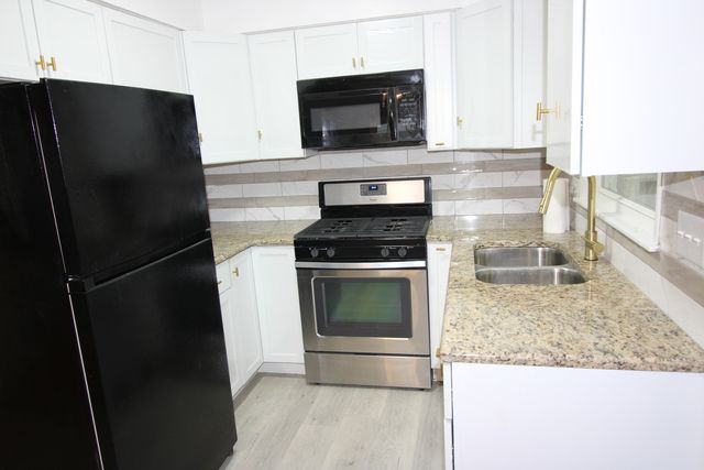 915 Hoban Avenue, Rockford, IL 61101