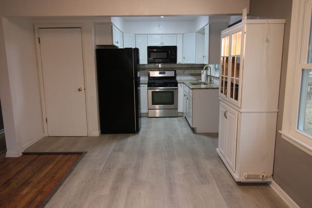 915 Hoban Avenue, Rockford, IL 61101